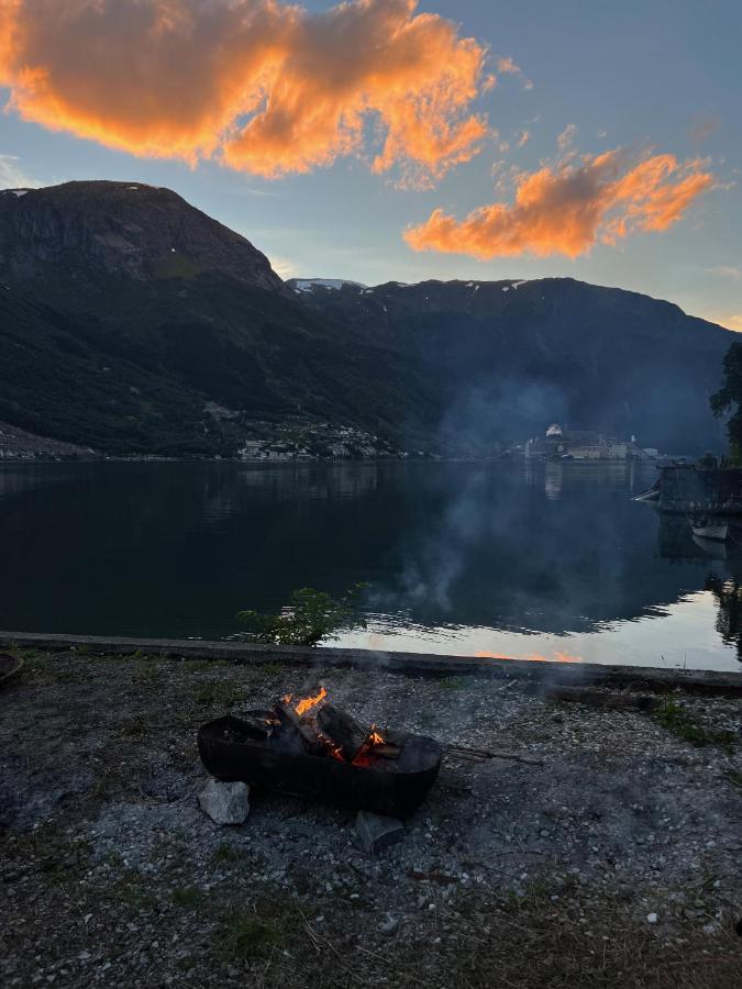 Trolltunga Hostel