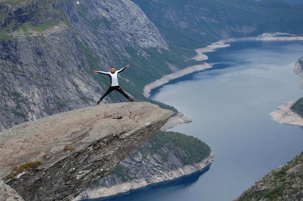 Trolltunga